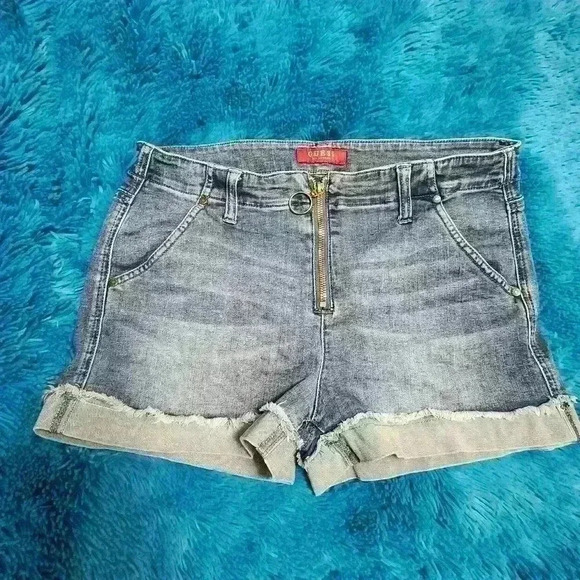 GUESS Ezra Mid Rise Zip Front Denim Shorts Size US 30 - Picture 1 of 7